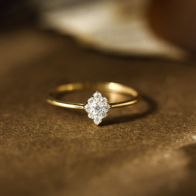 31567 Fashion Diamond Encrusted Luxury Pave Ring.
