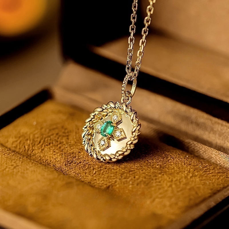 13035 Natural emerald moissanite inlaid colored gemstone pendant  