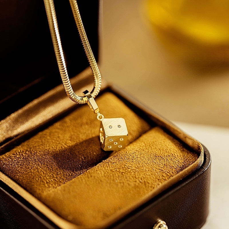 13054 Moissanite inlaid "發" character universal buckle pendant  